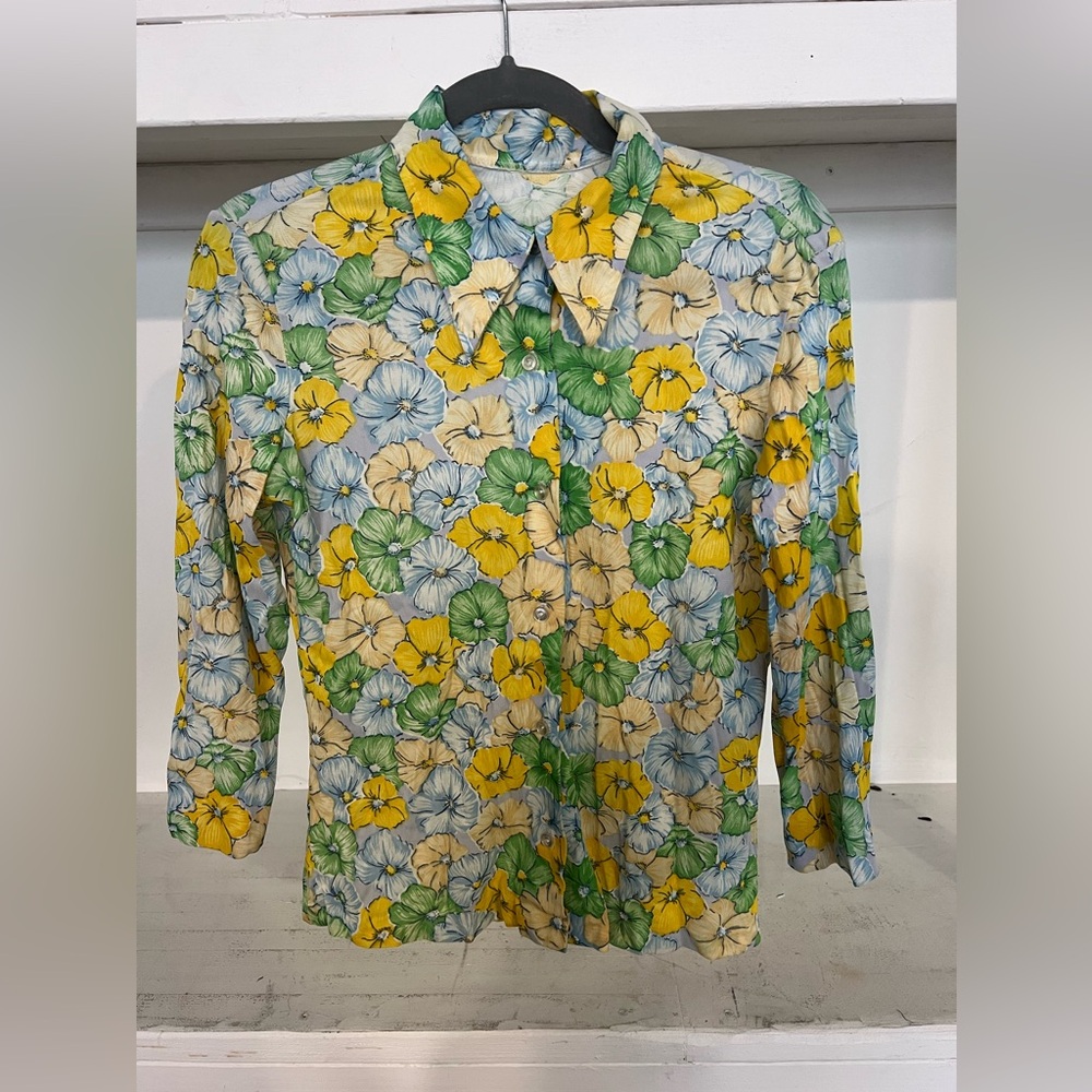 Floral Multicolor Women’s Button Up
